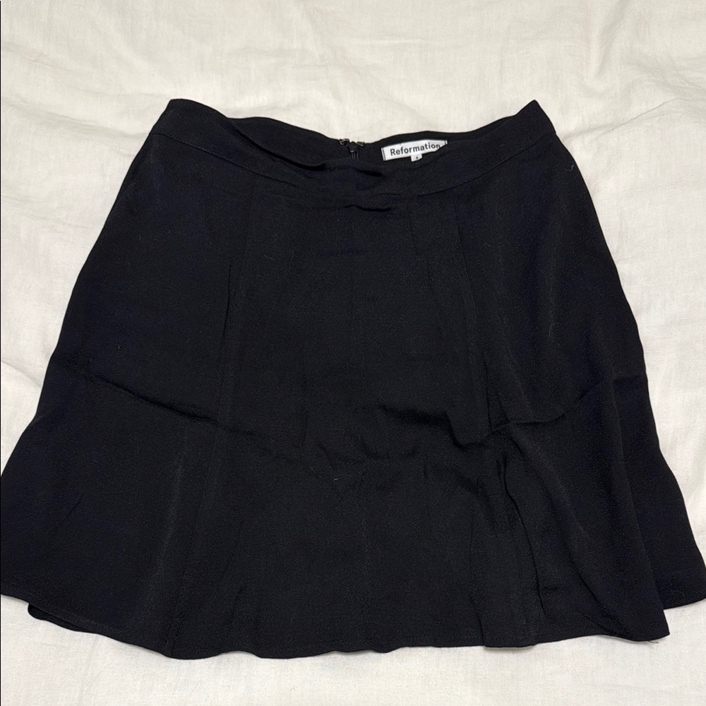 Reformation flounce black skirt